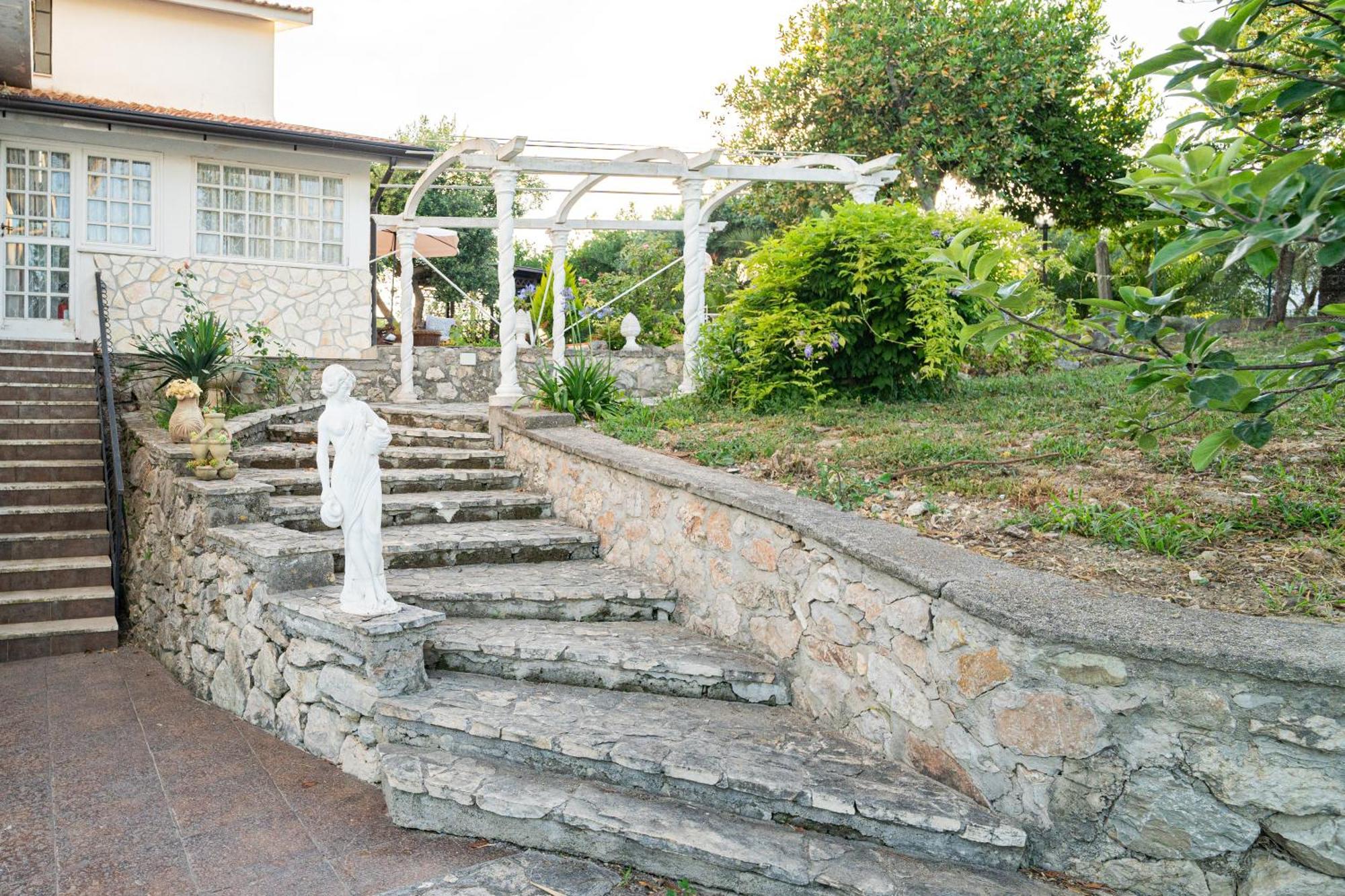 Villa Del Pino, Terrazza Vista Mare مينتورنو المظهر الخارجي الصورة